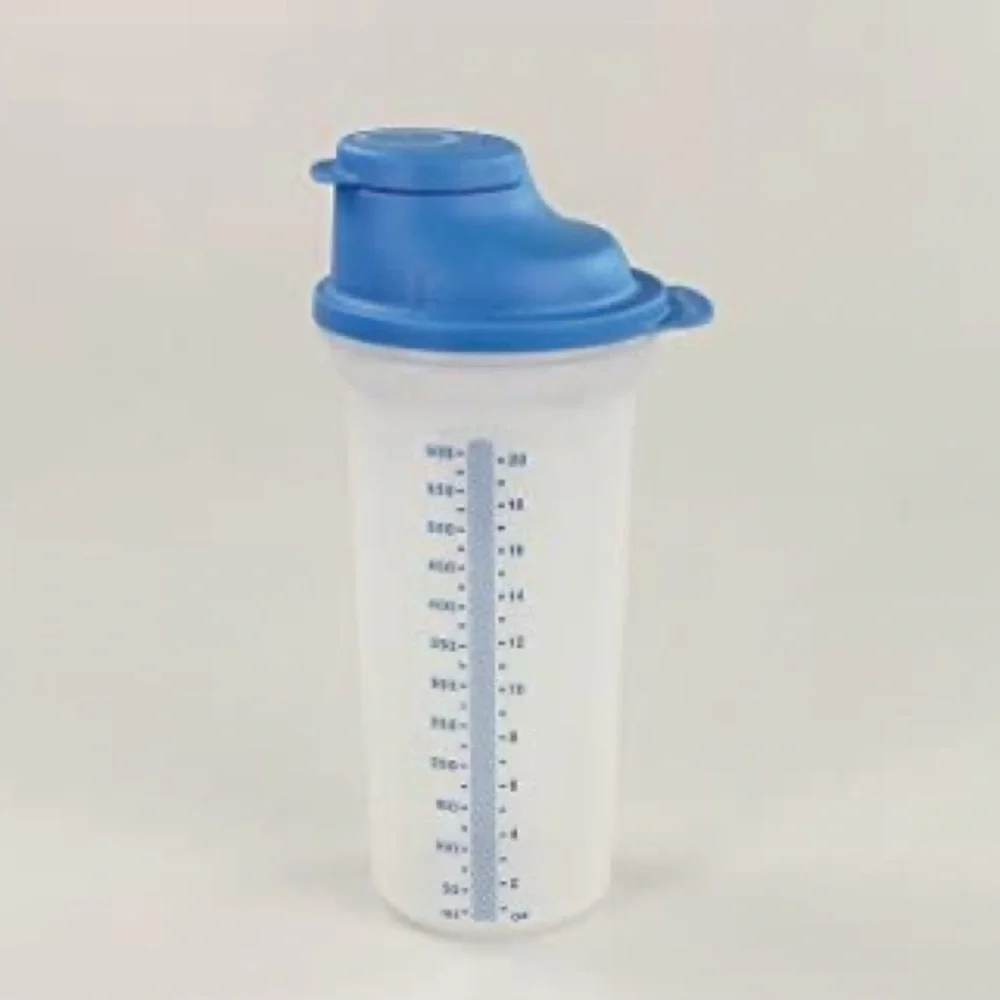 All in One Shaker - Tupperware - Picture 1 of 3